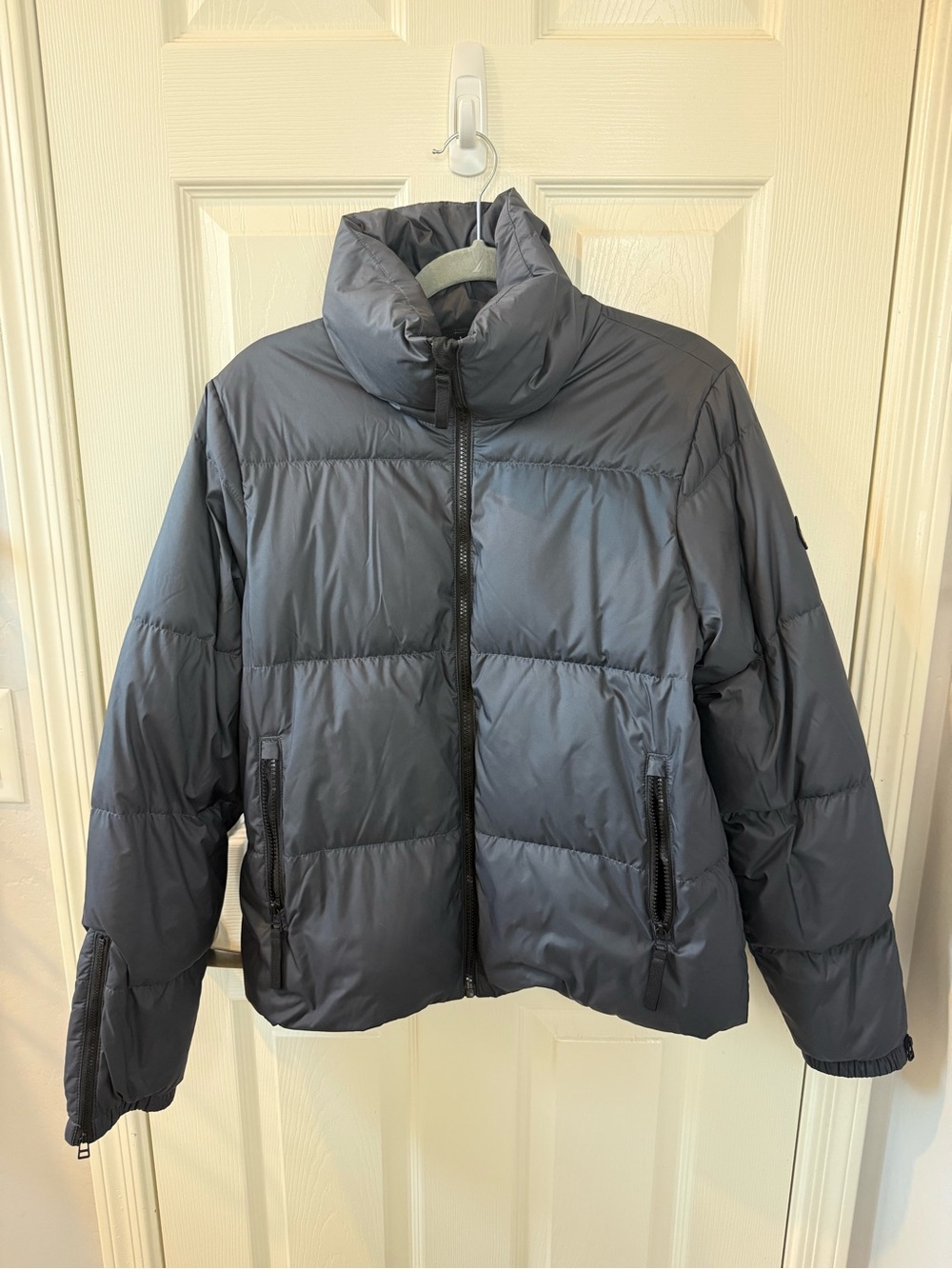 Vuori Women’s Hillside Down Jacket
